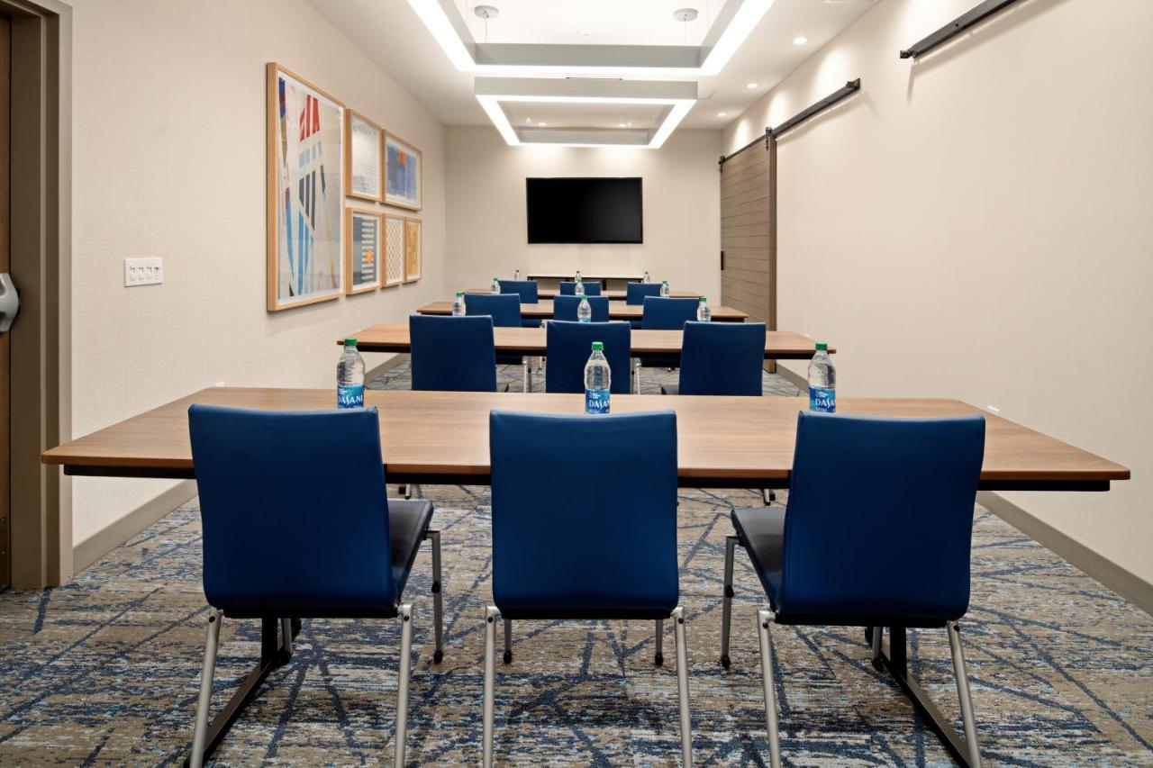 Holiday Inn Express & Suites Palm Desert - Millennium By Ihg Esterno foto